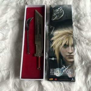 Final Fantasy Cloud Strife and White Beard (One Piece) Mini Swords